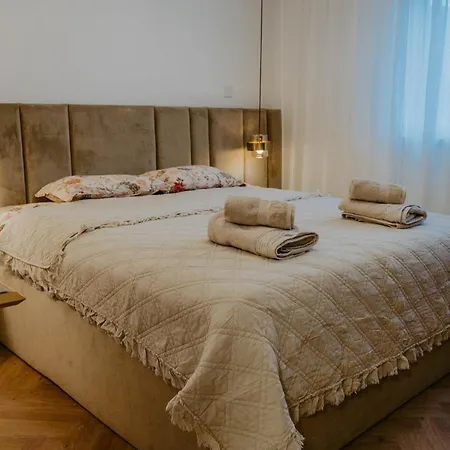 Apartma Maria Apartment