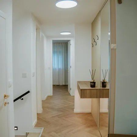 Apartma Maria Apartment